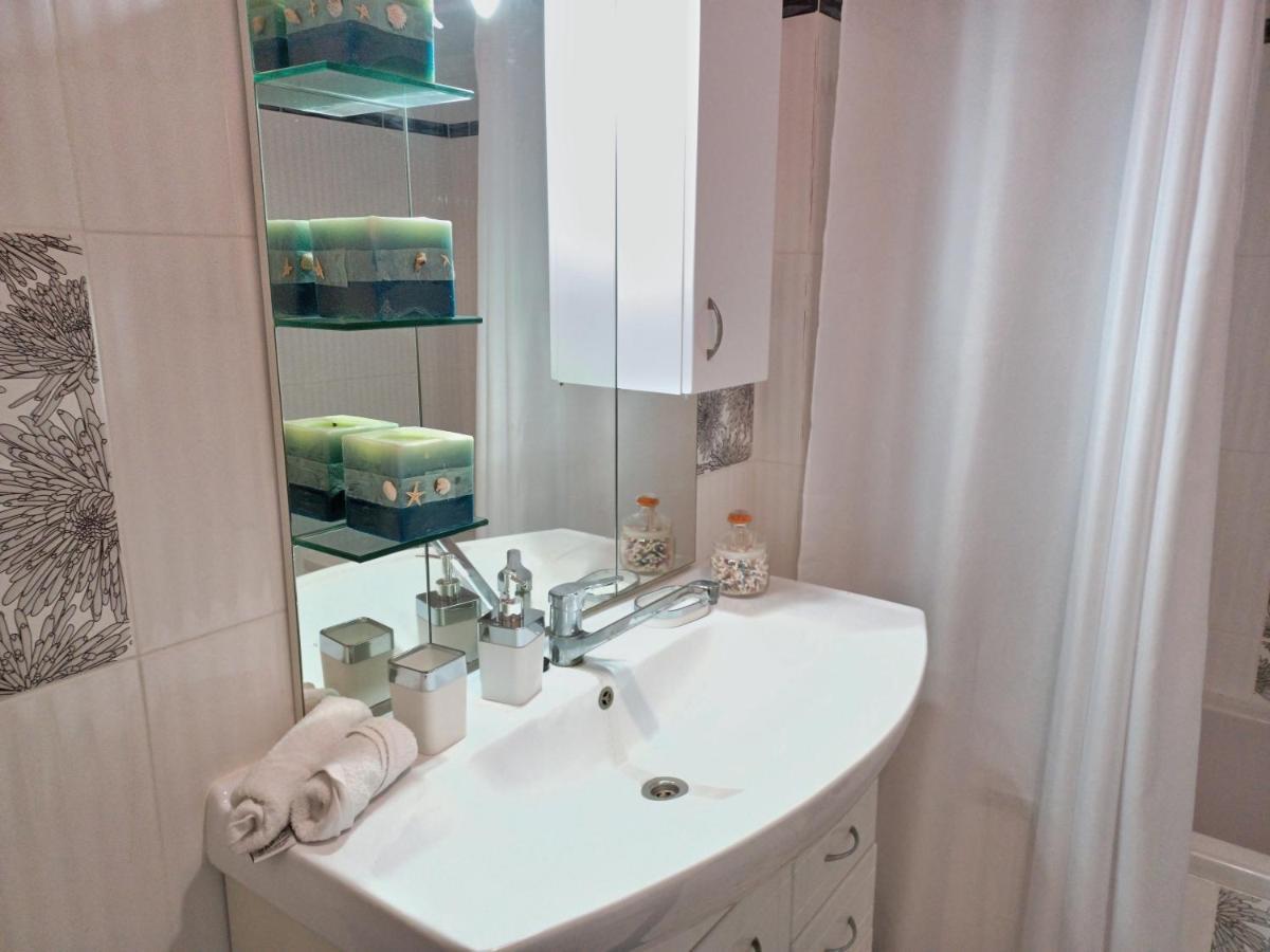 Deluxe Sophia'S Penthouse Apartment Karpathos Ngoại thất bức ảnh